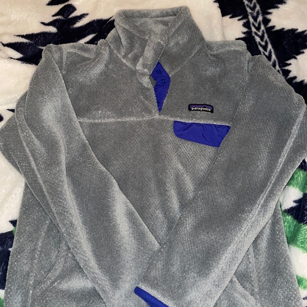 Grey and blue Patagonia snap pull over
